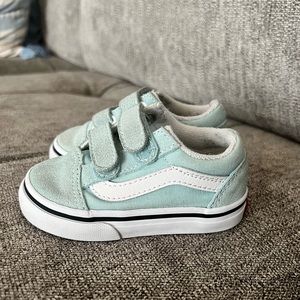 Toddler Old Skool Vans size 4.5